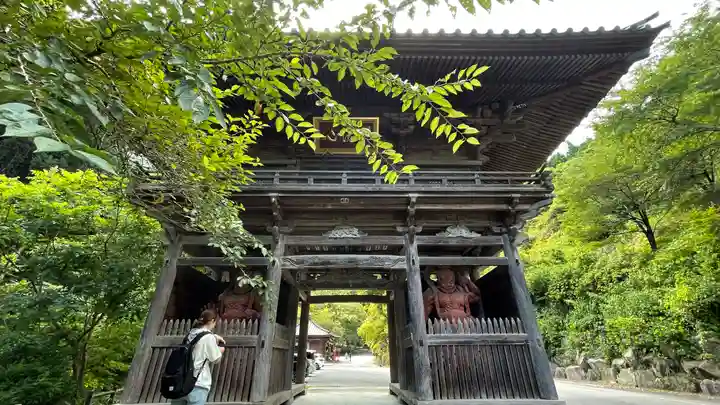 満願寺の山門・神門
