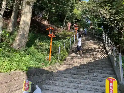新倉富士浅間神社の周辺
