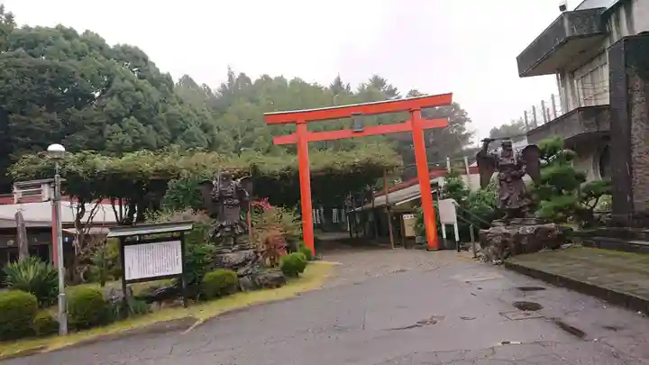 古井の天狗山の鳥居