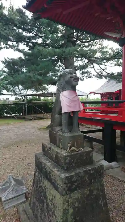 伊去波夜和氣命神社の狛犬