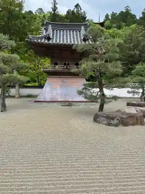 佛通寺の{uncategorized: "未分類", other: "その他", undefined: "問題あり", building: "その他建物", grave: "お墓", sacred_gate: "鳥居", guardian: "狛犬", statue: "像", buddha: "仏像", history: "歴史", nature: "自然", garden: "庭園", animal: "動物", pagoda: "塔", temizu: "手水舎", mountain_gate: "山門・神門", sanctuary: "本殿・本堂", subordinate: "末社・摂社", art: "芸術", scenery: "景色", jizo: "地蔵", ema: "絵馬", goshuin: "御朱印", omikuji: "おみくじ", items: "授与品その他", amulet: "お守り", goshuincho: "御朱印帳", eats: "食事", festival: "お祭り", votive_dance: "神楽", shichigosan: "七五三参", wedding: "結婚式", experience: "体験その他", initially: "初詣", around: "周辺", anti_infection: "感染症対策"}