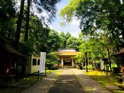 高屋神社の建物その他