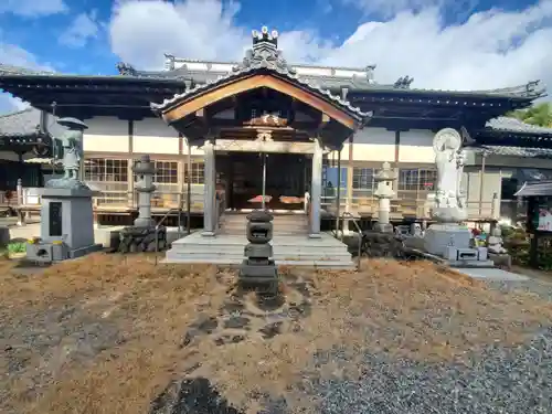 無量院（蓮華寺）の本殿・本堂