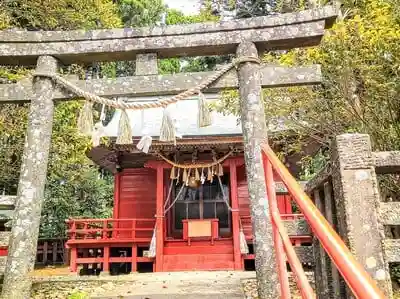 諏訪神社の鳥居