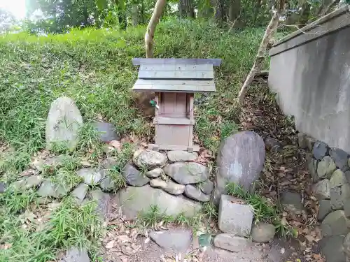 三明神社（神領町）の末社・摂社