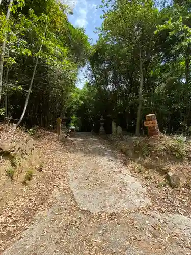 瀧神社の建物その他