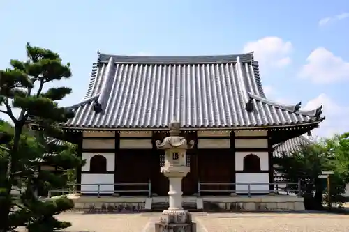 野中寺の本殿・本堂
