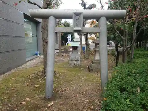 幸霊社の鳥居