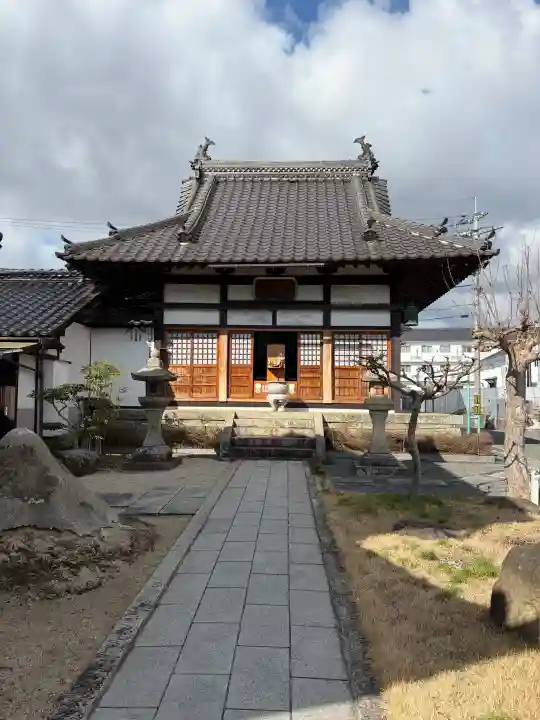 福寿院の{uncategorized: "未分類", other: "その他", undefined: "問題あり", building: "その他建物", grave: "お墓", sacred_gate: "鳥居", guardian: "狛犬", statue: "像", buddha: "仏像", history: "歴史", nature: "自然", garden: "庭園", animal: "動物", pagoda: "塔", temizu: "手水舎", mountain_gate: "山門・神門", sanctuary: "本殿・本堂", subordinate: "末社・摂社", art: "芸術", scenery: "景色", jizo: "地蔵", ema: "絵馬", goshuin: "御朱印", omikuji: "おみくじ", items: "授与品その他", amulet: "お守り", goshuincho: "御朱印帳", eats: "食事", festival: "お祭り", votive_dance: "神楽", shichigosan: "七五三参", wedding: "結婚式", experience: "体験その他", initially: "初詣", around: "周辺", anti_infection: "感染症対策"}