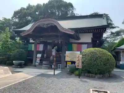 八坂寺の本殿・本堂