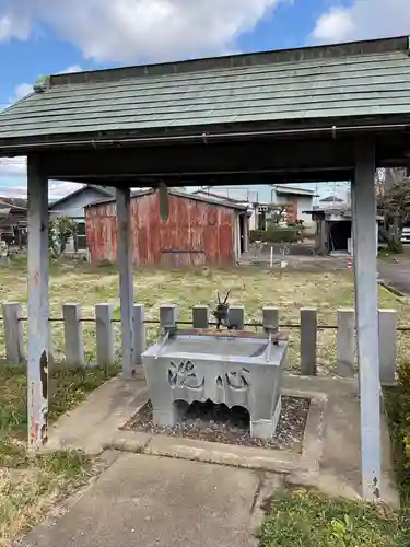 神明神社の手水舎
