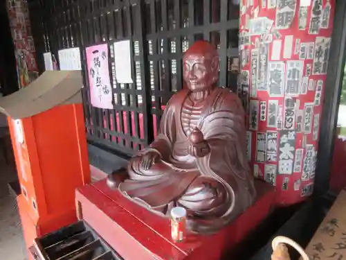 慈恩寺の像