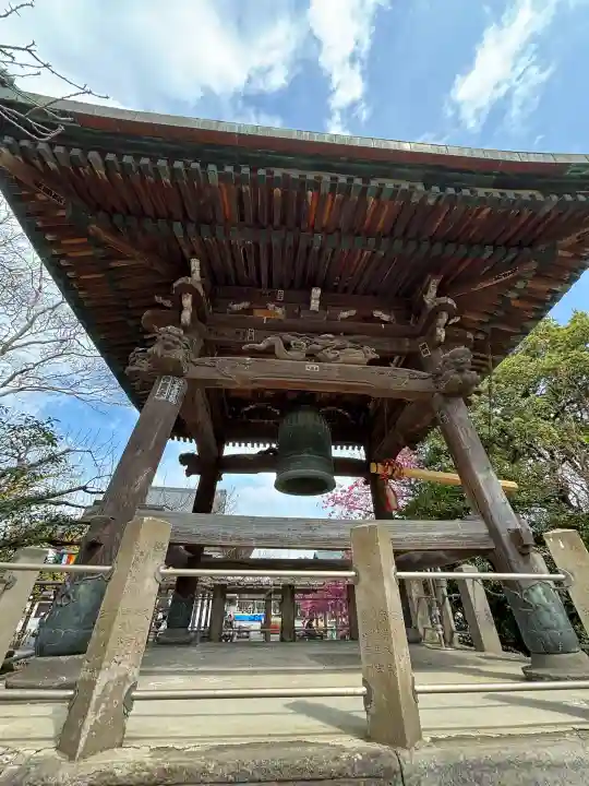 西新井大師総持寺の{uncategorized: "未分類", other: "その他", undefined: "問題あり", building: "その他建物", grave: "お墓", sacred_gate: "鳥居", guardian: "狛犬", statue: "像", buddha: "仏像", history: "歴史", nature: "自然", garden: "庭園", animal: "動物", pagoda: "塔", temizu: "手水舎", mountain_gate: "山門・神門", sanctuary: "本殿・本堂", subordinate: "末社・摂社", art: "芸術", scenery: "景色", jizo: "地蔵", ema: "絵馬", goshuin: "御朱印", omikuji: "おみくじ", items: "授与品その他", amulet: "お守り", goshuincho: "御朱印帳", eats: "食事", festival: "お祭り", votive_dance: "神楽", shichigosan: "七五三参", wedding: "結婚式", experience: "体験その他", initially: "初詣", around: "周辺", anti_infection: "感染症対策"}