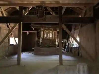 白山神社の本殿・本堂