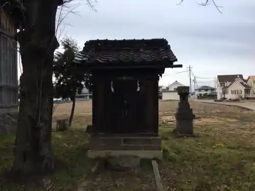 頥気神社の末社