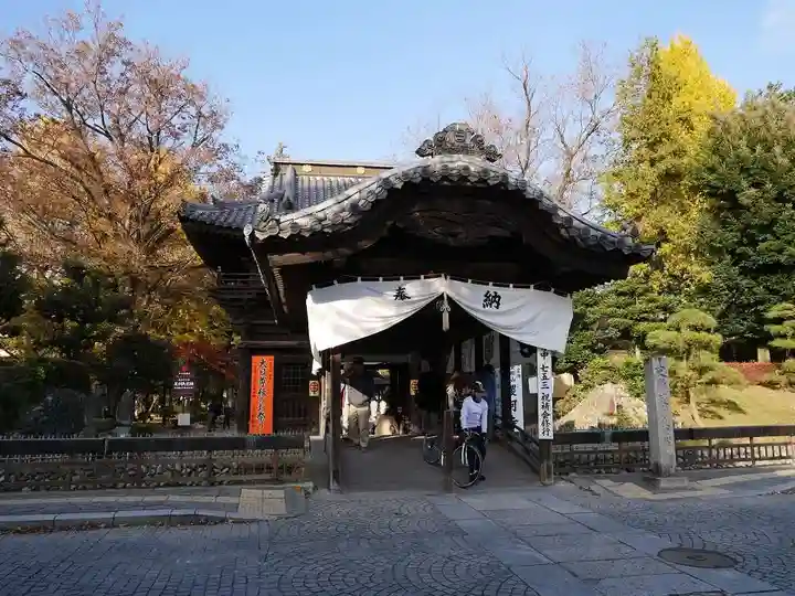 鑁阿寺の本殿・本堂
