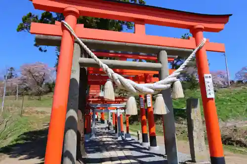 高屋敷稲荷神社の鳥居