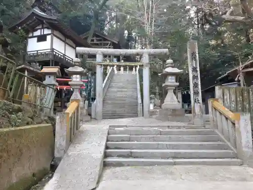 天照大神高座神社の{uncategorized: "未分類", other: "その他", undefined: "問題あり", building: "その他建物", grave: "お墓", sacred_gate: "鳥居", guardian: "狛犬", statue: "像", buddha: "仏像", history: "歴史", nature: "自然", garden: "庭園", animal: "動物", pagoda: "塔", temizu: "手水舎", mountain_gate: "山門・神門", sanctuary: "本殿・本堂", subordinate: "末社・摂社", art: "芸術", scenery: "景色", jizo: "地蔵", ema: "絵馬", goshuin: "御朱印", omikuji: "おみくじ", items: "授与品その他", amulet: "お守り", goshuincho: "御朱印帳", eats: "食事", festival: "お祭り", votive_dance: "神楽", shichigosan: "七五三参", wedding: "結婚式", experience: "体験その他", initially: "初詣", around: "周辺", anti_infection: "感染症対策"}