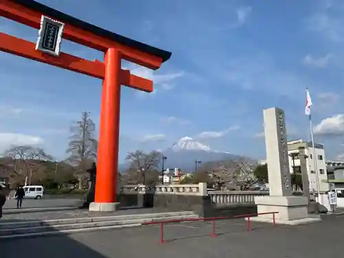 富士山本宮浅間大社の鳥居