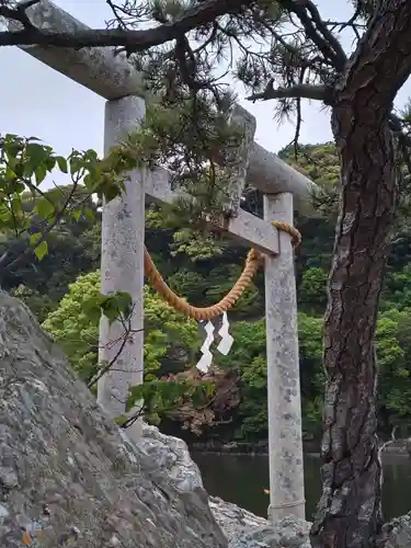 猪鼻湖神社(静岡県)