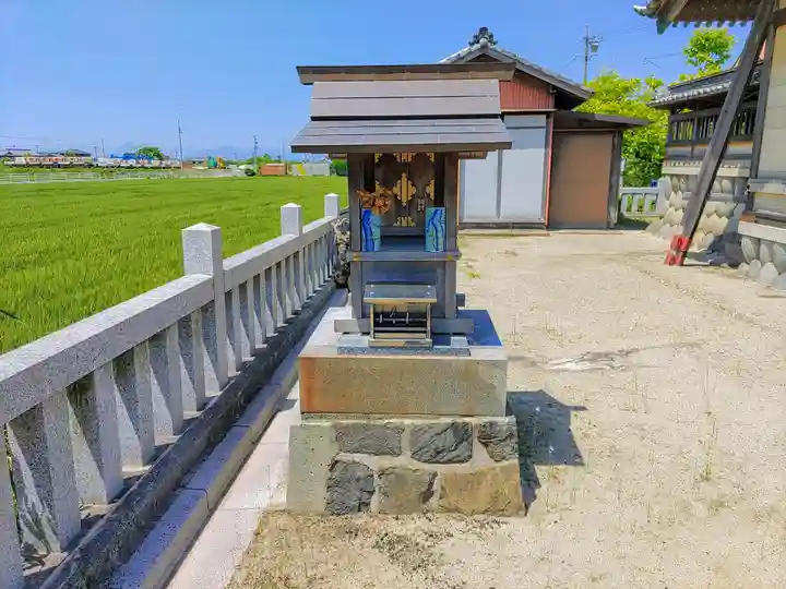 神明社(四郎兵衛)の末社・摂社