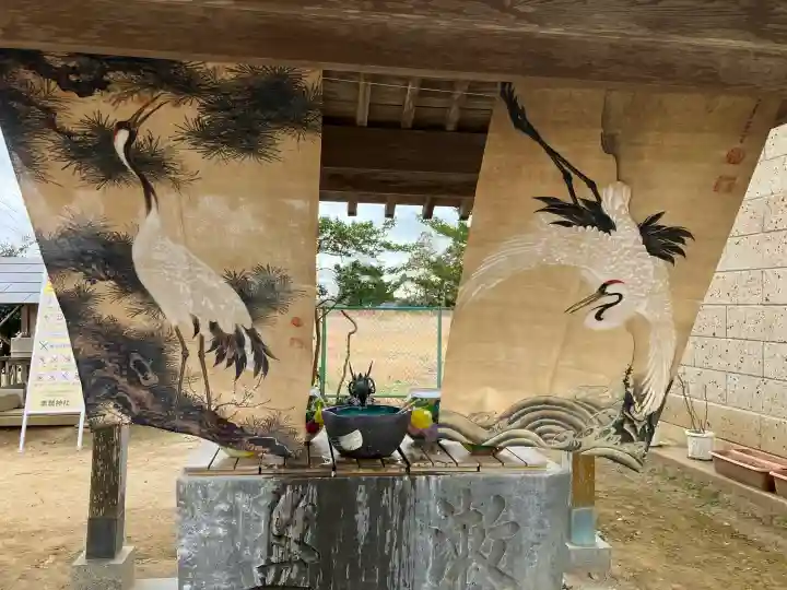 素鵞神社の{uncategorized: "未分類", other: "その他", undefined: "問題あり", building: "その他建物", grave: "お墓", sacred_gate: "鳥居", guardian: "狛犬", statue: "像", buddha: "仏像", history: "歴史", nature: "自然", garden: "庭園", animal: "動物", pagoda: "塔", temizu: "手水舎", mountain_gate: "山門・神門", sanctuary: "本殿・本堂", subordinate: "末社・摂社", art: "芸術", scenery: "景色", jizo: "地蔵", ema: "絵馬", goshuin: "御朱印", omikuji: "おみくじ", items: "授与品その他", amulet: "お守り", goshuincho: "御朱印帳", eats: "食事", festival: "お祭り", votive_dance: "神楽", shichigosan: "七五三参", wedding: "結婚式", experience: "体験その他", initially: "初詣", around: "周辺", anti_infection: "感染症対策"}