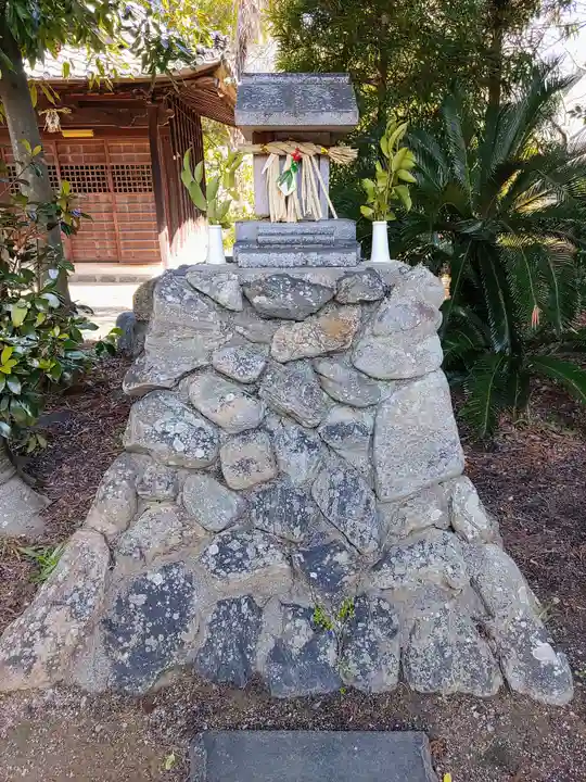 彦田社の末社・摂社