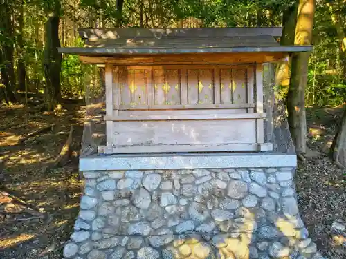 愛宕神社（柚井）の末社・摂社