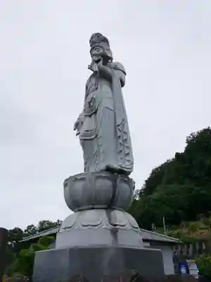 埼玉厄除け開運大師・龍泉寺（切り絵御朱印発祥の寺）(埼玉県)