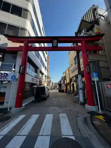 鶴岡八幡宮の{uncategorized: "未分類", other: "その他", undefined: "問題あり", building: "その他建物", grave: "お墓", sacred_gate: "鳥居", guardian: "狛犬", statue: "像", buddha: "仏像", history: "歴史", nature: "自然", garden: "庭園", animal: "動物", pagoda: "塔", temizu: "手水舎", mountain_gate: "山門・神門", sanctuary: "本殿・本堂", subordinate: "末社・摂社", art: "芸術", scenery: "景色", jizo: "地蔵", ema: "絵馬", goshuin: "御朱印", omikuji: "おみくじ", items: "授与品その他", amulet: "お守り", goshuincho: "御朱印帳", eats: "食事", festival: "お祭り", votive_dance: "神楽", shichigosan: "七五三参", wedding: "結婚式", experience: "体験その他", initially: "初詣", around: "周辺", anti_infection: "感染症対策"}