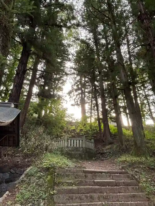 諏訪大社下社春宮(長野県)