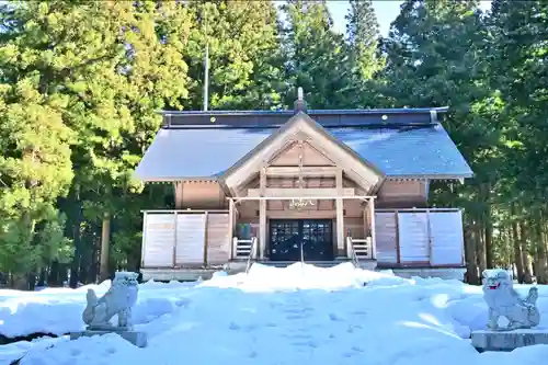 八海神社の本殿