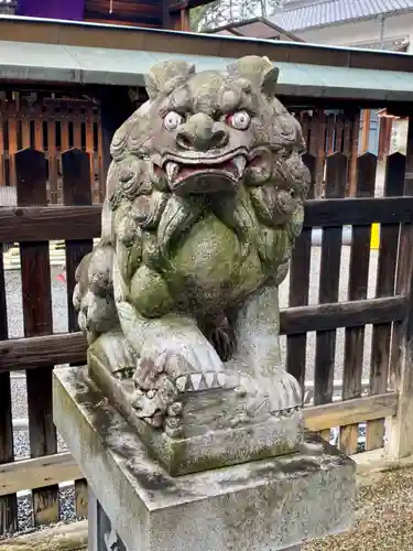 萱野神社の狛犬