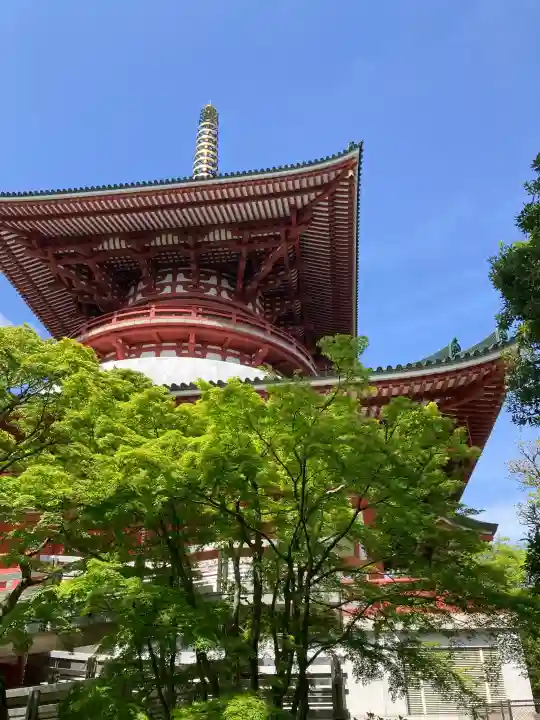 成田山新勝寺の{uncategorized: "未分類", other: "その他", undefined: "問題あり", building: "その他建物", grave: "お墓", sacred_gate: "鳥居", guardian: "狛犬", statue: "像", buddha: "仏像", history: "歴史", nature: "自然", garden: "庭園", animal: "動物", pagoda: "塔", temizu: "手水舎", mountain_gate: "山門・神門", sanctuary: "本殿・本堂", subordinate: "末社・摂社", art: "芸術", scenery: "景色", jizo: "地蔵", ema: "絵馬", goshuin: "御朱印", omikuji: "おみくじ", items: "授与品その他", amulet: "お守り", goshuincho: "御朱印帳", eats: "食事", festival: "お祭り", votive_dance: "神楽", shichigosan: "七五三参", wedding: "結婚式", experience: "体験その他", initially: "初詣", around: "周辺", anti_infection: "感染症対策"}