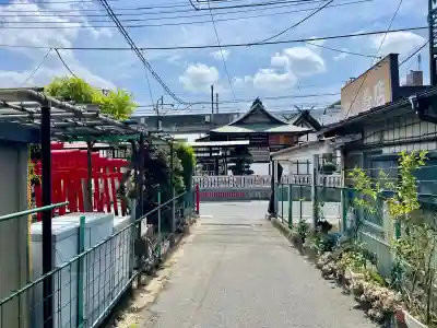 宇佐稲荷大明神の{uncategorized: "未分類", other: "その他", undefined: "問題あり", building: "その他建物", grave: "お墓", sacred_gate: "鳥居", guardian: "狛犬", statue: "像", buddha: "仏像", history: "歴史", nature: "自然", garden: "庭園", animal: "動物", pagoda: "塔", temizu: "手水舎", mountain_gate: "山門・神門", sanctuary: "本殿・本堂", subordinate: "末社・摂社", art: "芸術", scenery: "景色", jizo: "地蔵", ema: "絵馬", goshuin: "御朱印", omikuji: "おみくじ", items: "授与品その他", amulet: "お守り", goshuincho: "御朱印帳", eats: "食事", festival: "お祭り", votive_dance: "神楽", shichigosan: "七五三参", wedding: "結婚式", experience: "体験その他", initially: "初詣", around: "周辺", anti_infection: "感染症対策"}