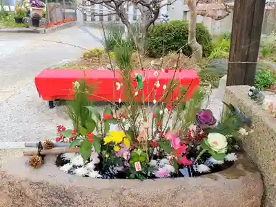 水堂須佐男神社の手水舎