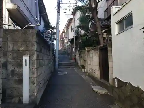 成田山横浜別院延命院の周辺