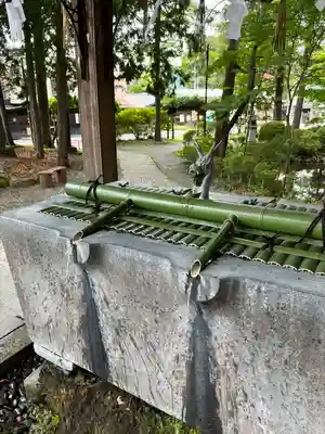 諏訪大社下社秋宮の手水舎