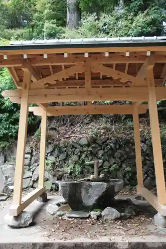 八王寺の手水舎