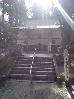 御岩神社の本殿・本堂