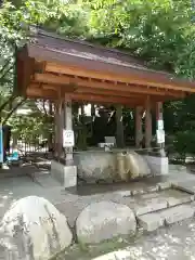 穂高神社本宮の手水