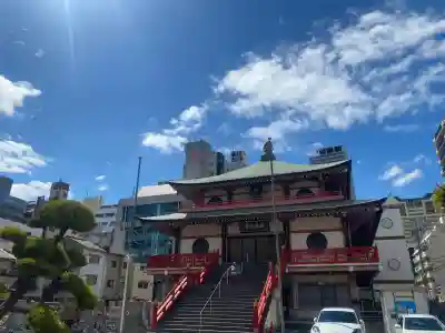 瑞龍寺の{uncategorized: "未分類", other: "その他", undefined: "問題あり", building: "その他建物", grave: "お墓", sacred_gate: "鳥居", guardian: "狛犬", statue: "像", buddha: "仏像", history: "歴史", nature: "自然", garden: "庭園", animal: "動物", pagoda: "塔", temizu: "手水舎", mountain_gate: "山門・神門", sanctuary: "本殿・本堂", subordinate: "末社・摂社", art: "芸術", scenery: "景色", jizo: "地蔵", ema: "絵馬", goshuin: "御朱印", omikuji: "おみくじ", items: "授与品その他", amulet: "お守り", goshuincho: "御朱印帳", eats: "食事", festival: "お祭り", votive_dance: "神楽", shichigosan: "七五三参", wedding: "結婚式", experience: "体験その他", initially: "初詣", around: "周辺", anti_infection: "感染症対策"}