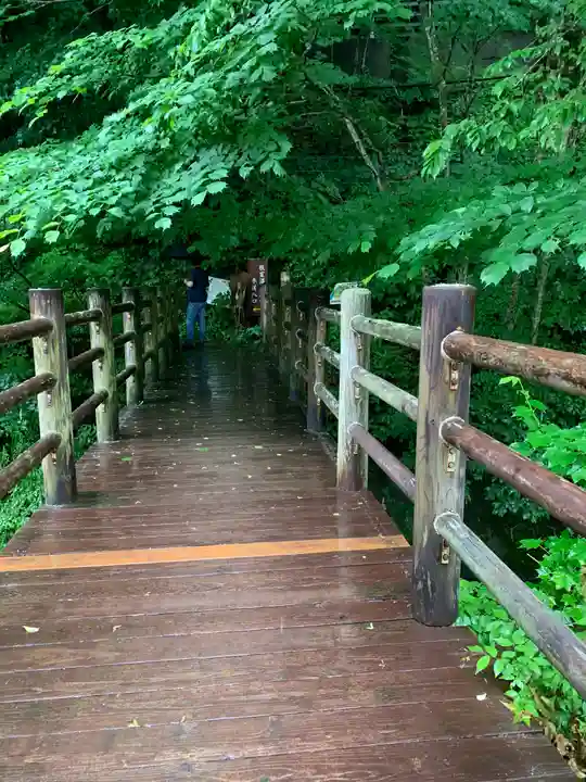 温泉神社の周辺