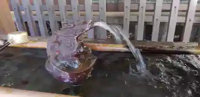 小野照崎神社の手水舎