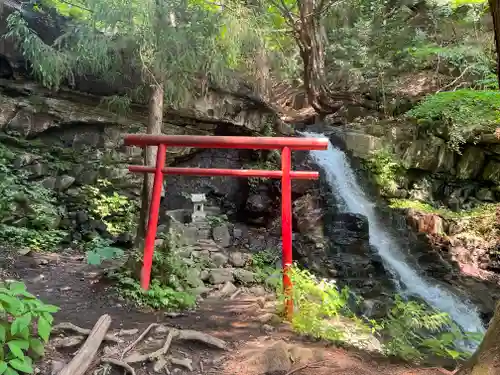母の白滝神社(山梨県)