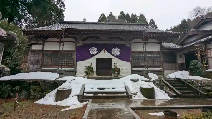 長泉寺の{uncategorized: "未分類", other: "その他", undefined: "問題あり", building: "その他建物", grave: "お墓", sacred_gate: "鳥居", guardian: "狛犬", statue: "像", buddha: "仏像", history: "歴史", nature: "自然", garden: "庭園", animal: "動物", pagoda: "塔", temizu: "手水舎", mountain_gate: "山門・神門", sanctuary: "本殿・本堂", subordinate: "末社・摂社", art: "芸術", scenery: "景色", jizo: "地蔵", ema: "絵馬", goshuin: "御朱印", omikuji: "おみくじ", items: "授与品その他", amulet: "お守り", goshuincho: "御朱印帳", eats: "食事", festival: "お祭り", votive_dance: "神楽", shichigosan: "七五三参", wedding: "結婚式", experience: "体験その他", initially: "初詣", around: "周辺", anti_infection: "感染症対策"}