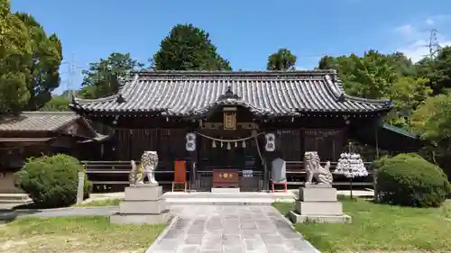 厄神社の本殿