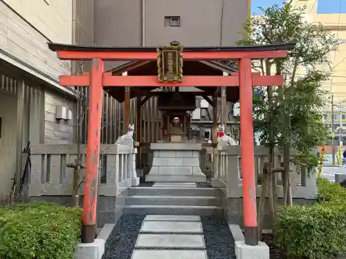 鎮守稲荷大明神の{uncategorized: "未分類", other: "その他", undefined: "問題あり", building: "その他建物", grave: "お墓", sacred_gate: "鳥居", guardian: "狛犬", statue: "像", buddha: "仏像", history: "歴史", nature: "自然", garden: "庭園", animal: "動物", pagoda: "塔", temizu: "手水舎", mountain_gate: "山門・神門", sanctuary: "本殿・本堂", subordinate: "末社・摂社", art: "芸術", scenery: "景色", jizo: "地蔵", ema: "絵馬", goshuin: "御朱印", omikuji: "おみくじ", items: "授与品その他", amulet: "お守り", goshuincho: "御朱印帳", eats: "食事", festival: "お祭り", votive_dance: "神楽", shichigosan: "七五三参", wedding: "結婚式", experience: "体験その他", initially: "初詣", around: "周辺", anti_infection: "感染症対策"}