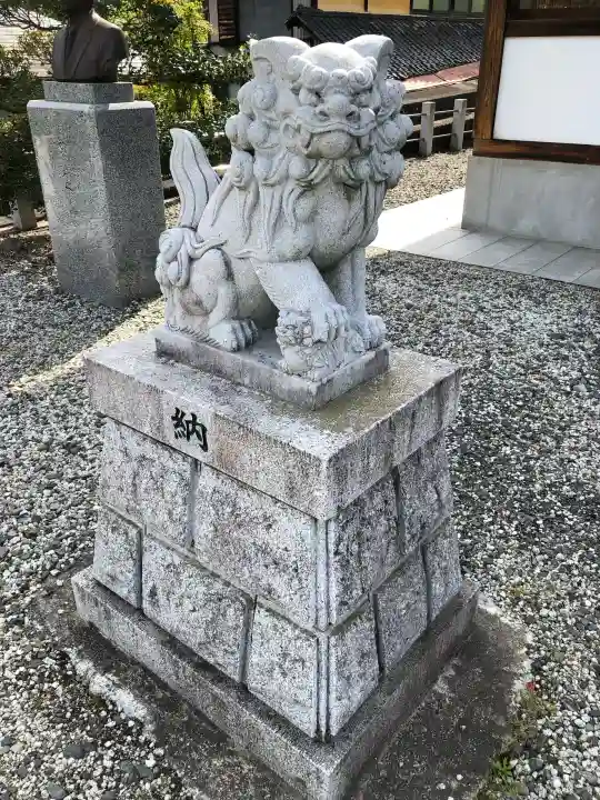 鬼島神明社の{uncategorized: "未分類", other: "その他", undefined: "問題あり", building: "その他建物", grave: "お墓", sacred_gate: "鳥居", guardian: "狛犬", statue: "像", buddha: "仏像", history: "歴史", nature: "自然", garden: "庭園", animal: "動物", pagoda: "塔", temizu: "手水舎", mountain_gate: "山門・神門", sanctuary: "本殿・本堂", subordinate: "末社・摂社", art: "芸術", scenery: "景色", jizo: "地蔵", ema: "絵馬", goshuin: "御朱印", omikuji: "おみくじ", items: "授与品その他", amulet: "お守り", goshuincho: "御朱印帳", eats: "食事", festival: "お祭り", votive_dance: "神楽", shichigosan: "七五三参", wedding: "結婚式", experience: "体験その他", initially: "初詣", around: "周辺", anti_infection: "感染症対策"}