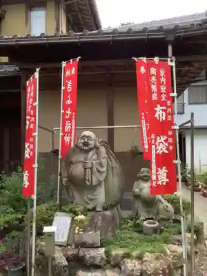 林陽寺の像